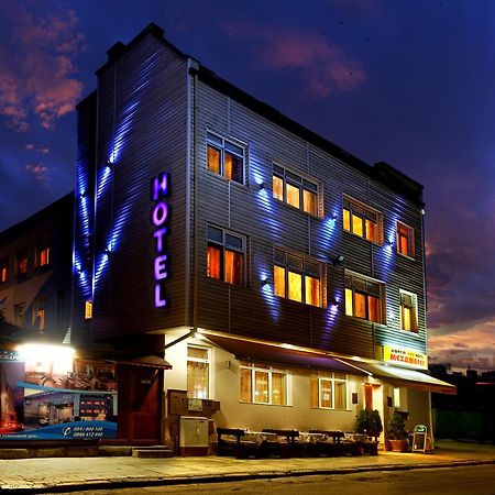 Hotel Mehdjarel Shumen Exteriör bild