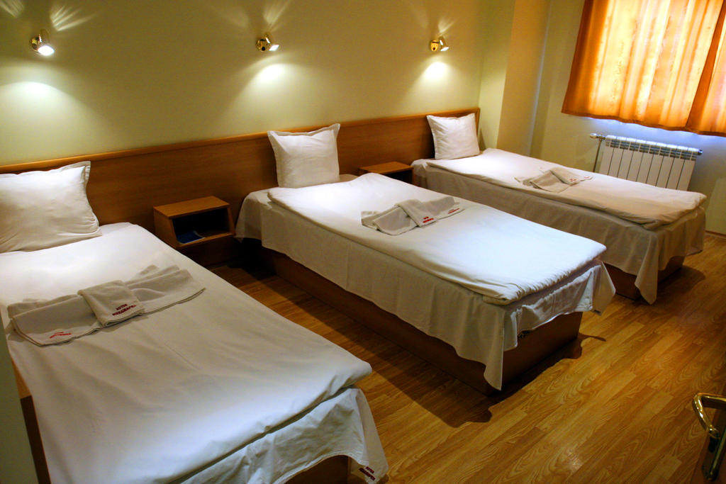 Hotel Mehdjarel Shumen Rum bild