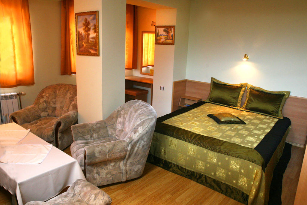 Hotel Mehdjarel Shumen Rum bild